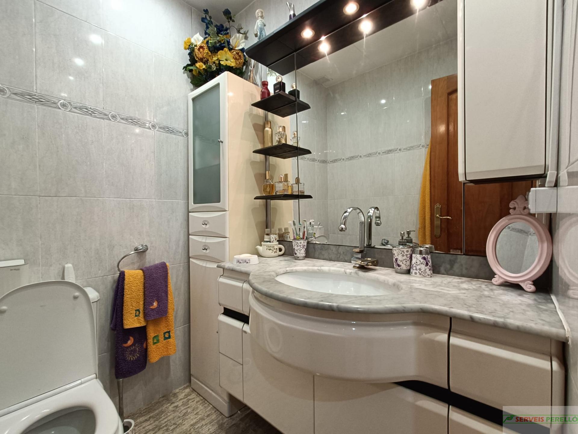 For sale of house in Artesa de Lleida
