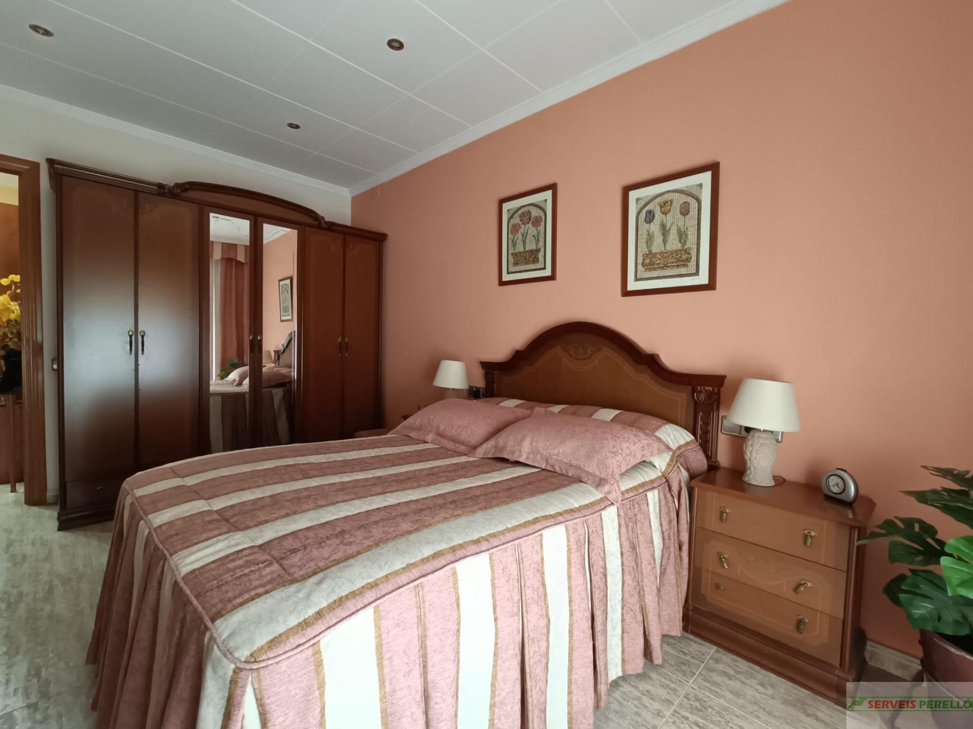 For sale of house in Artesa de Lleida