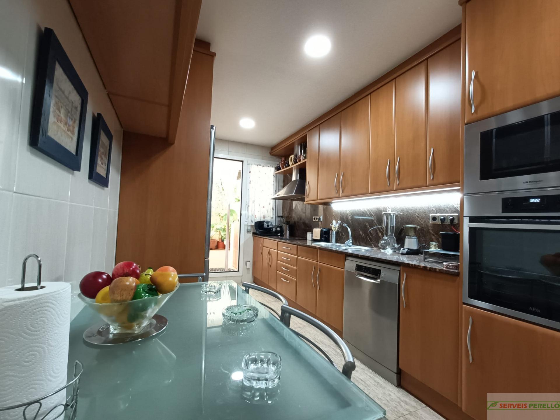 For sale of house in Artesa de Lleida