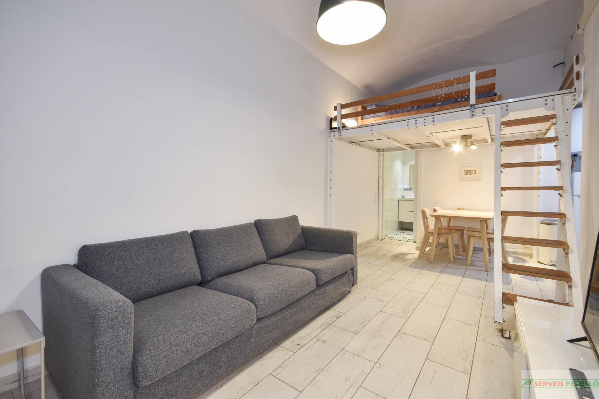 For sale of flat in Barcelona