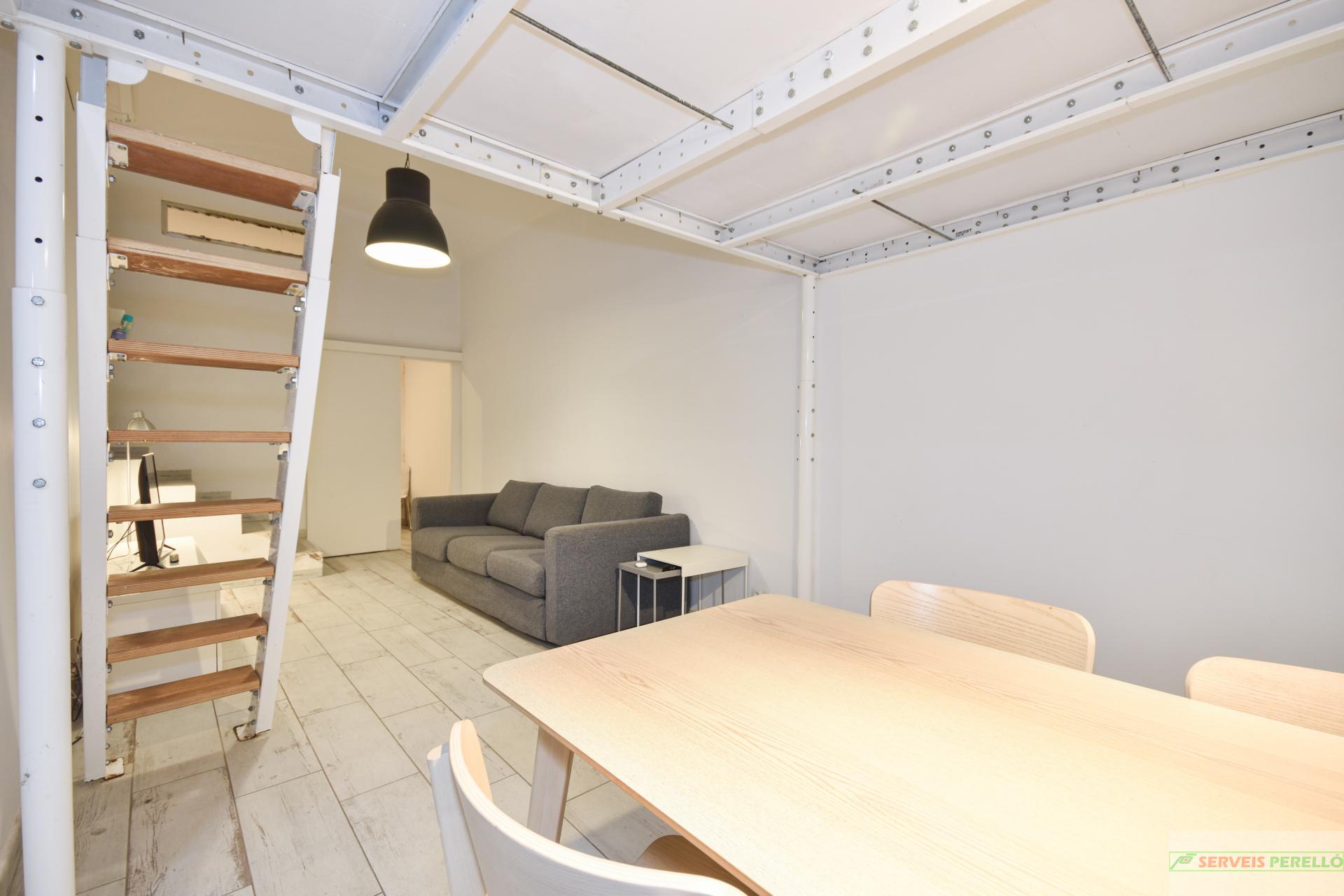 For sale of flat in Barcelona