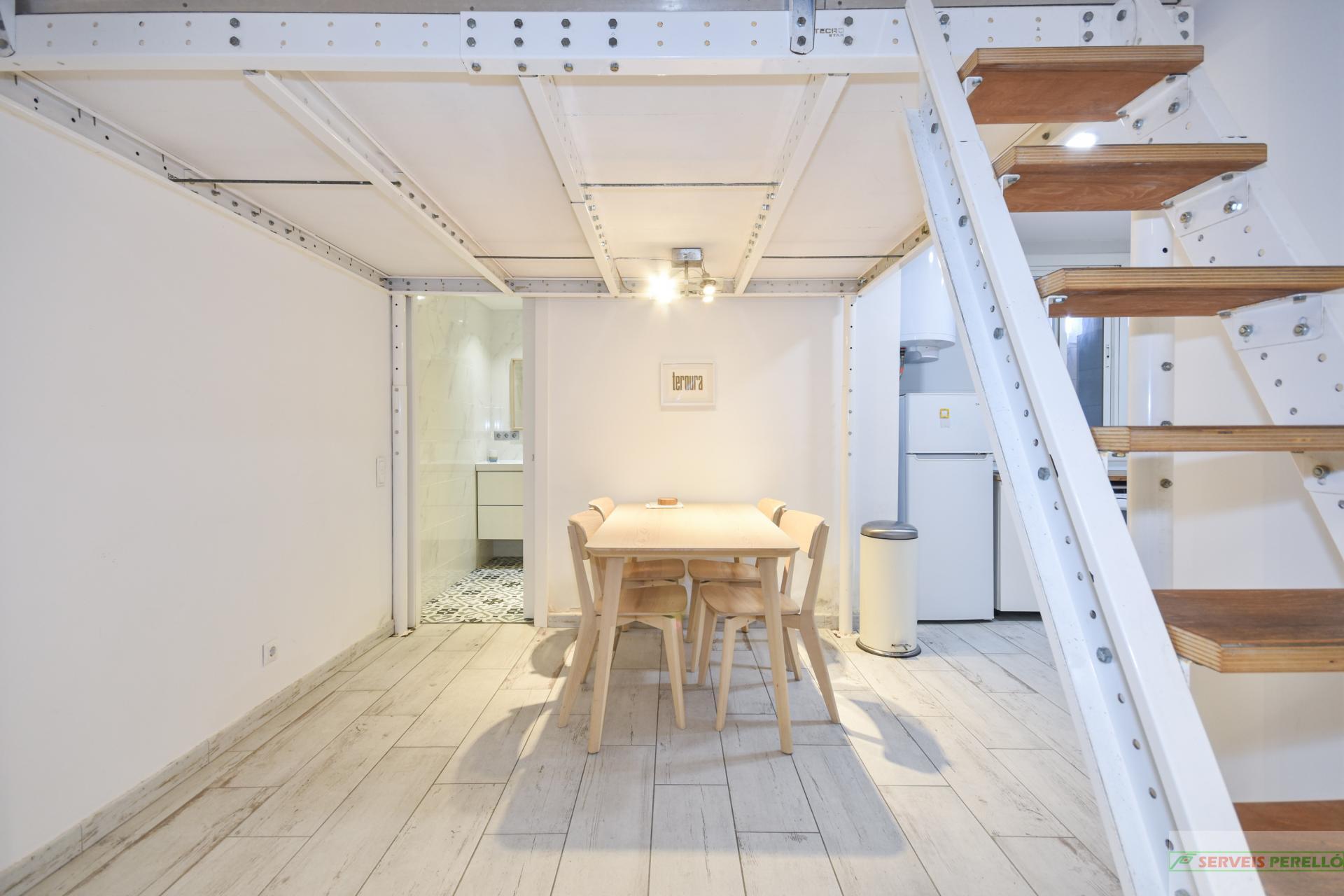 For sale of flat in Barcelona