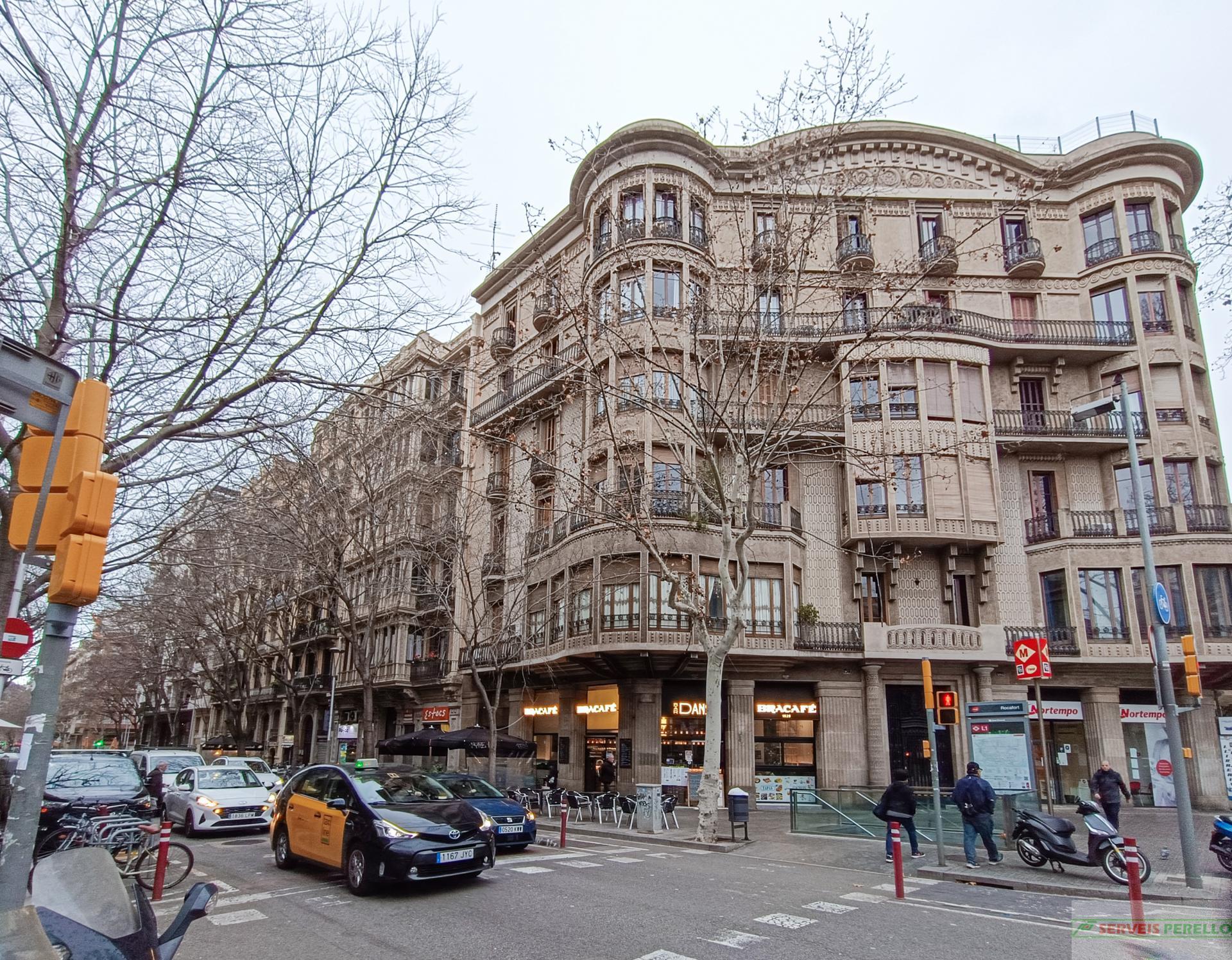 For sale of flat in Barcelona