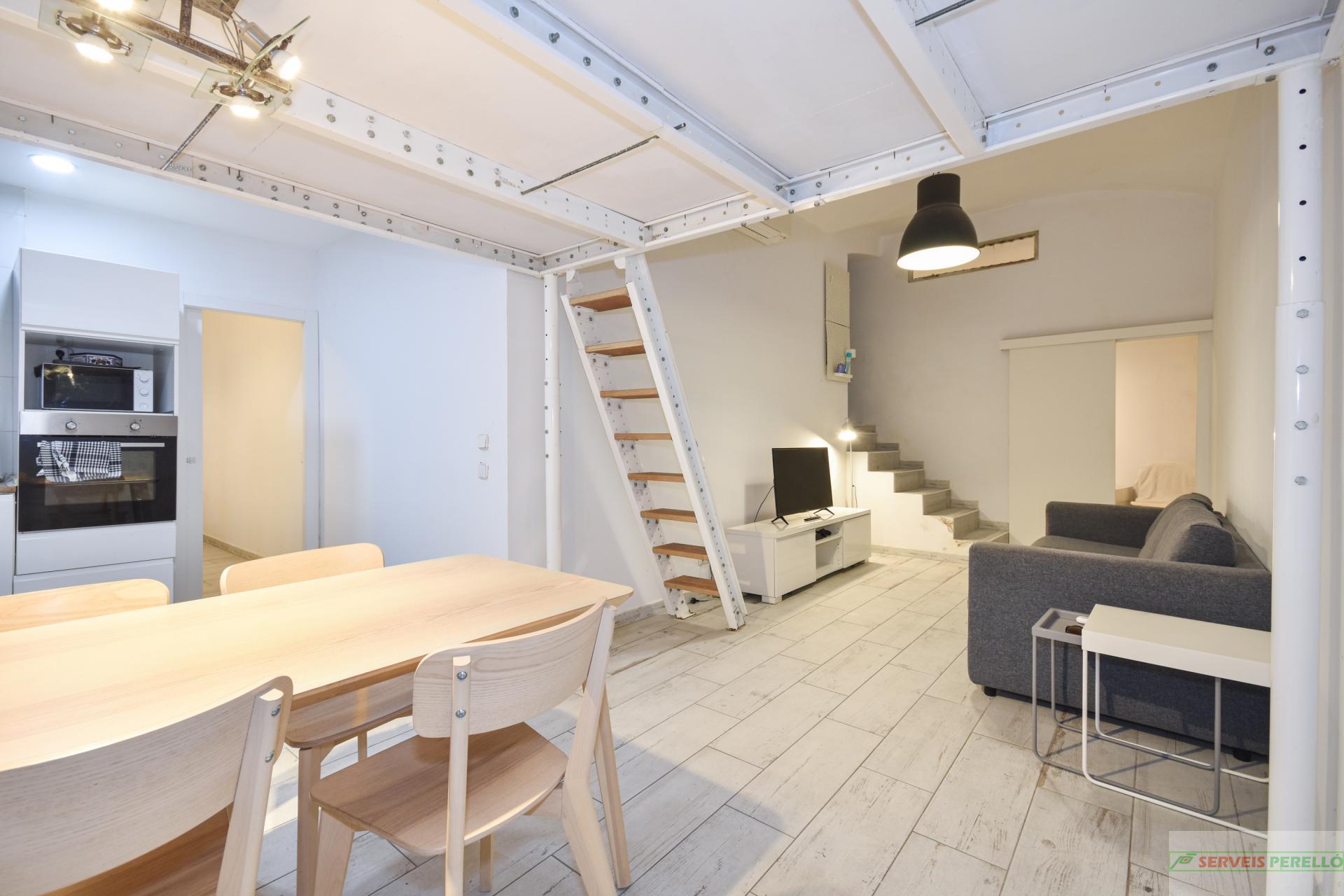 For sale of flat in Barcelona