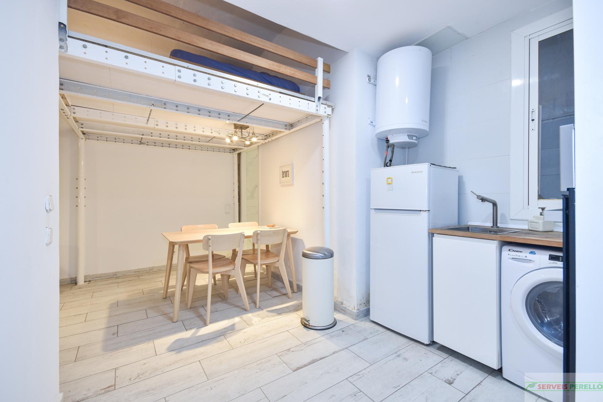 For sale of flat in Barcelona