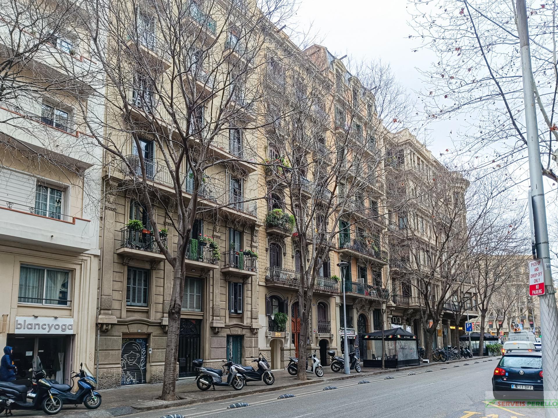 For sale of flat in Barcelona