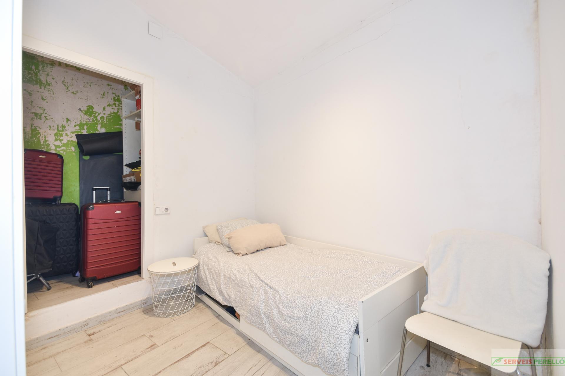 For sale of flat in Barcelona