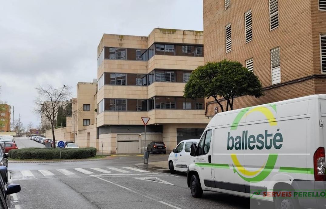 For sale of flat in Lleida