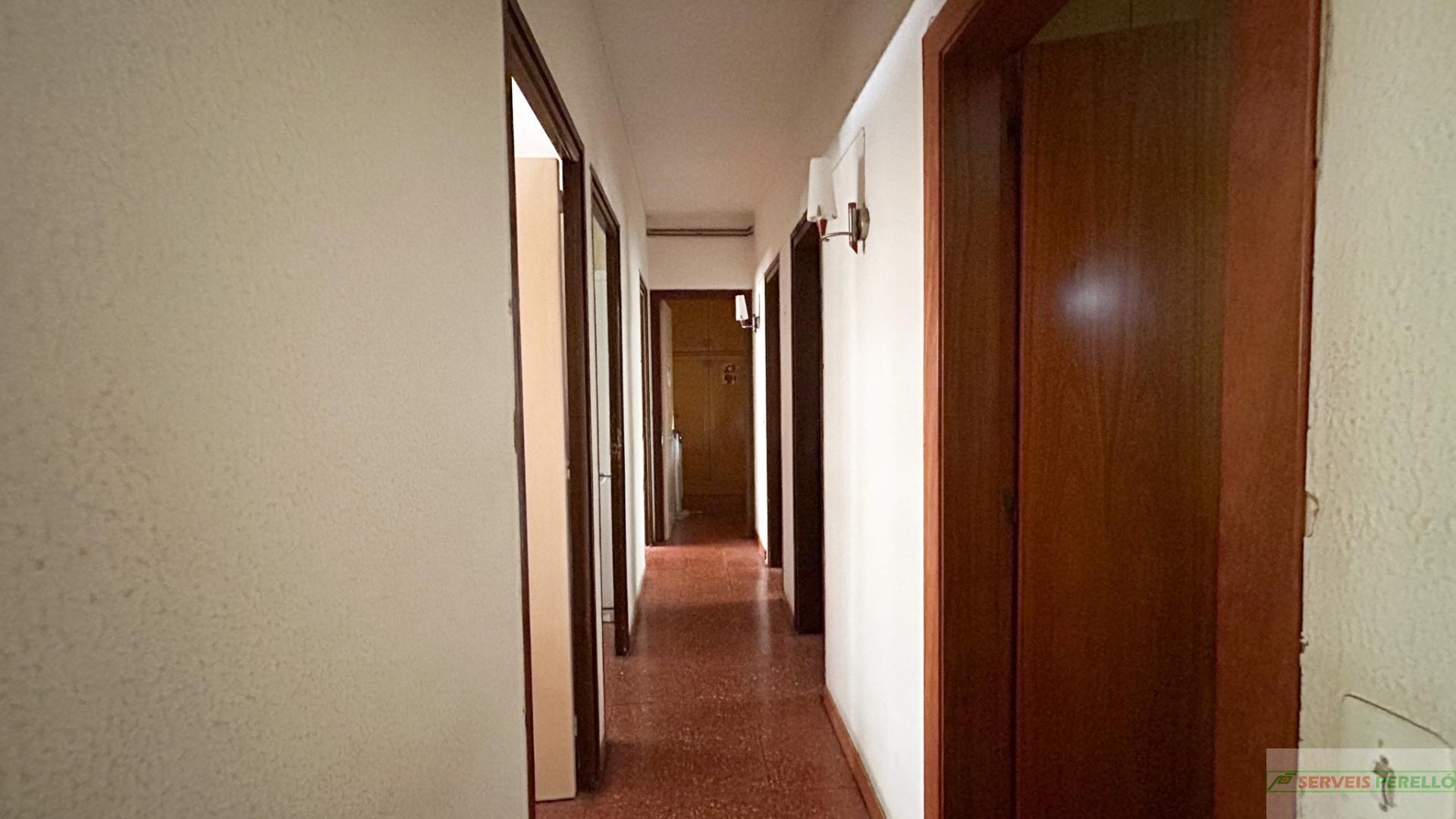 For sale of flat in Barcelona