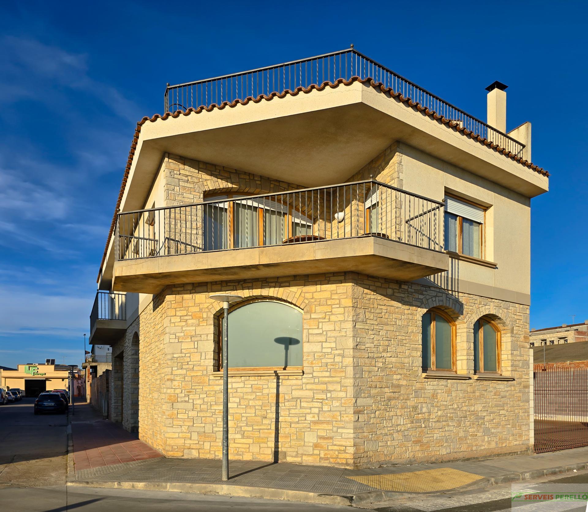 For sale of chalet in Bellpuig