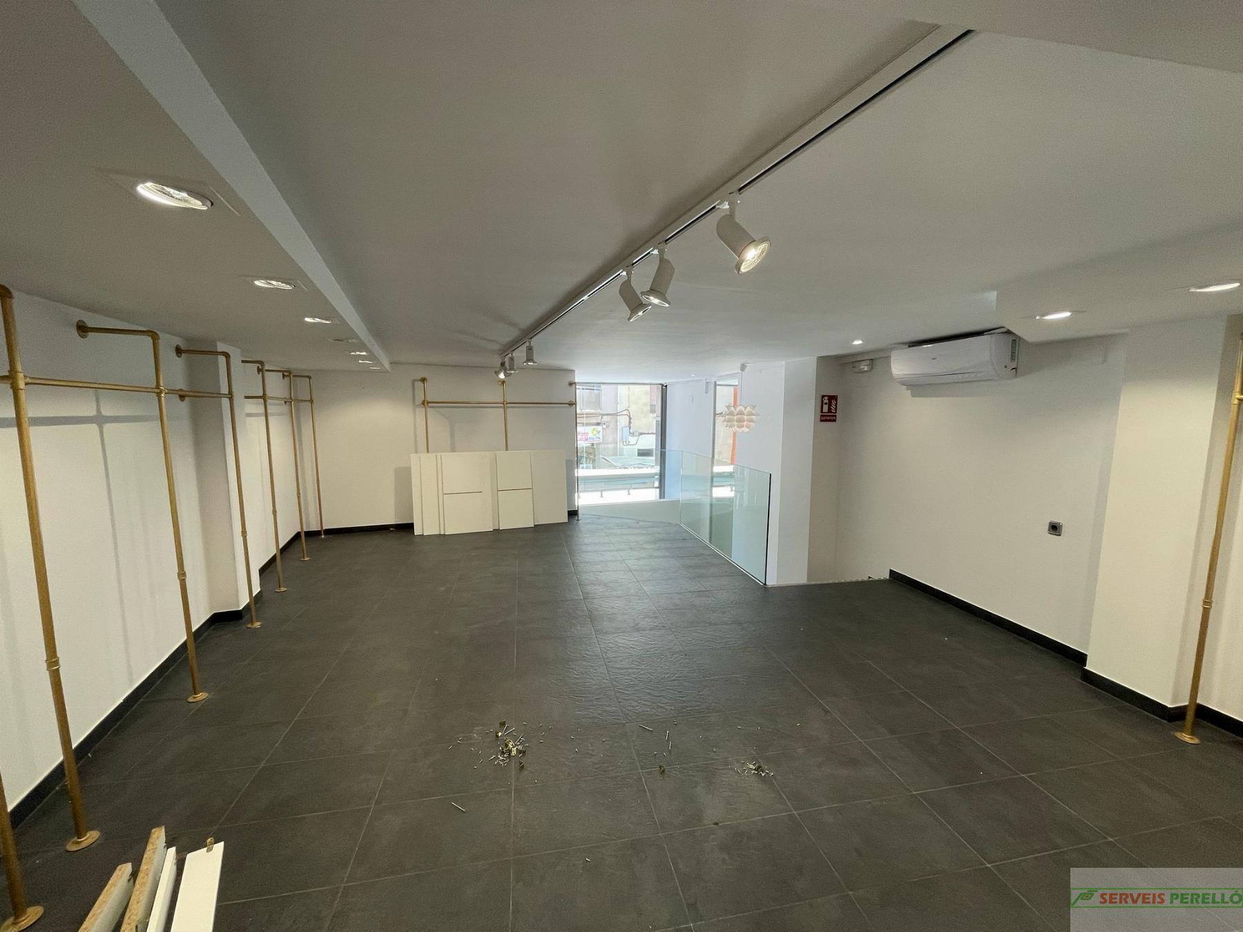 For rent of commercial in Mollerussa