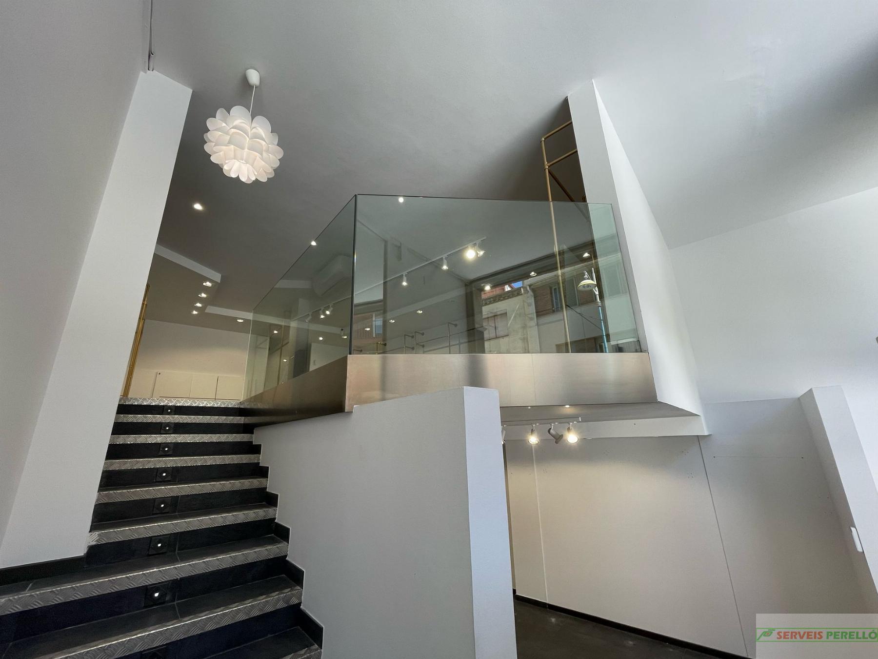 For rent of commercial in Mollerussa