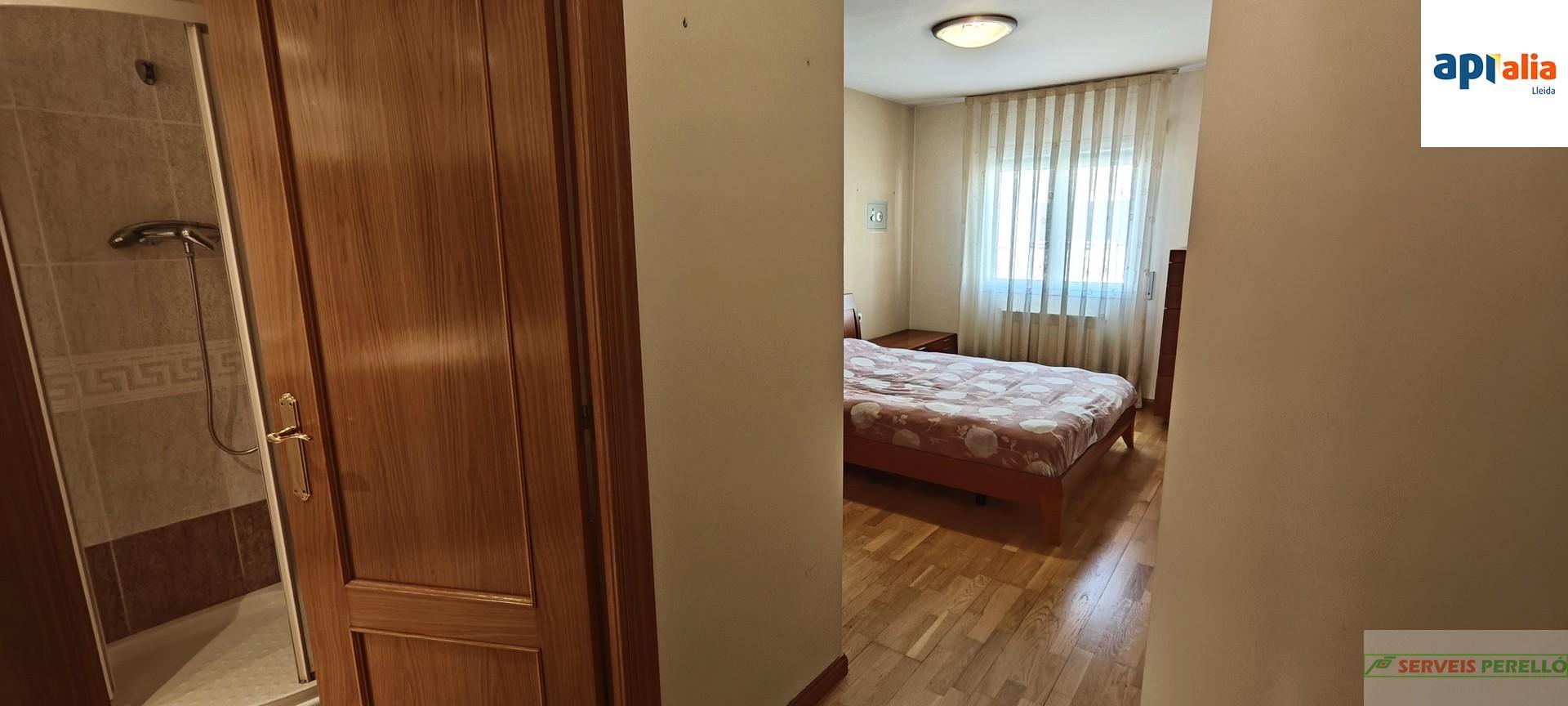 For sale of flat in Lleida