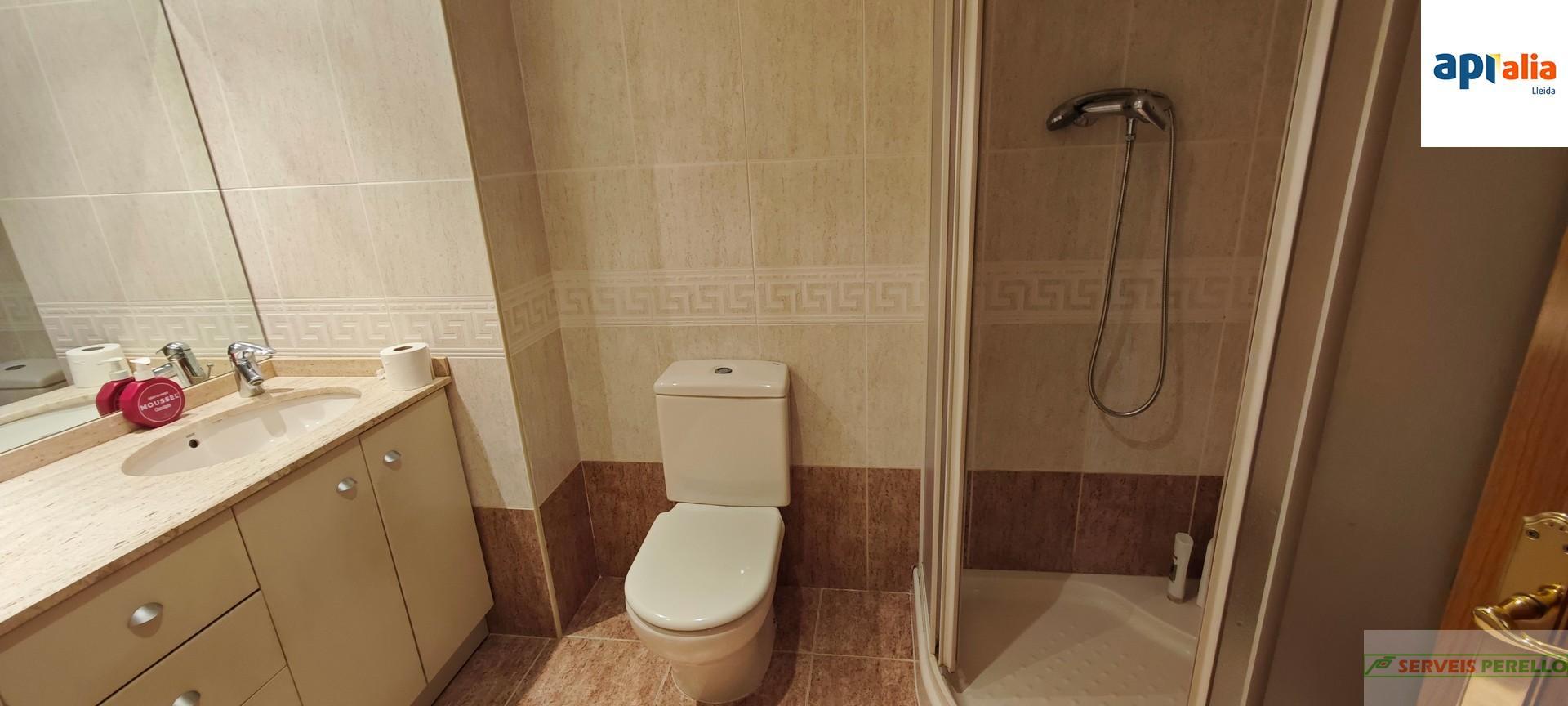 For sale of flat in Lleida