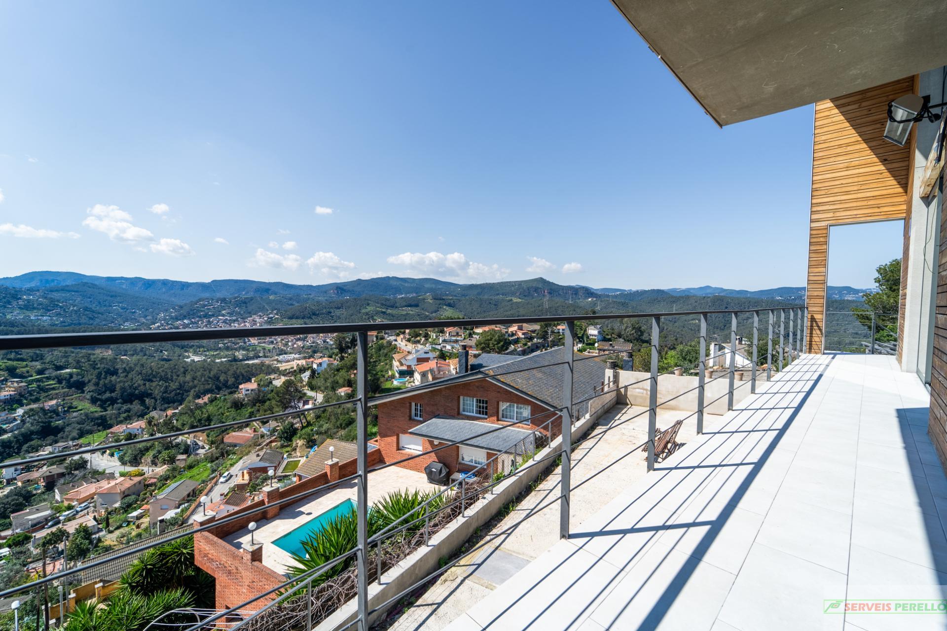 For sale of chalet in Torrelles de Llobregat