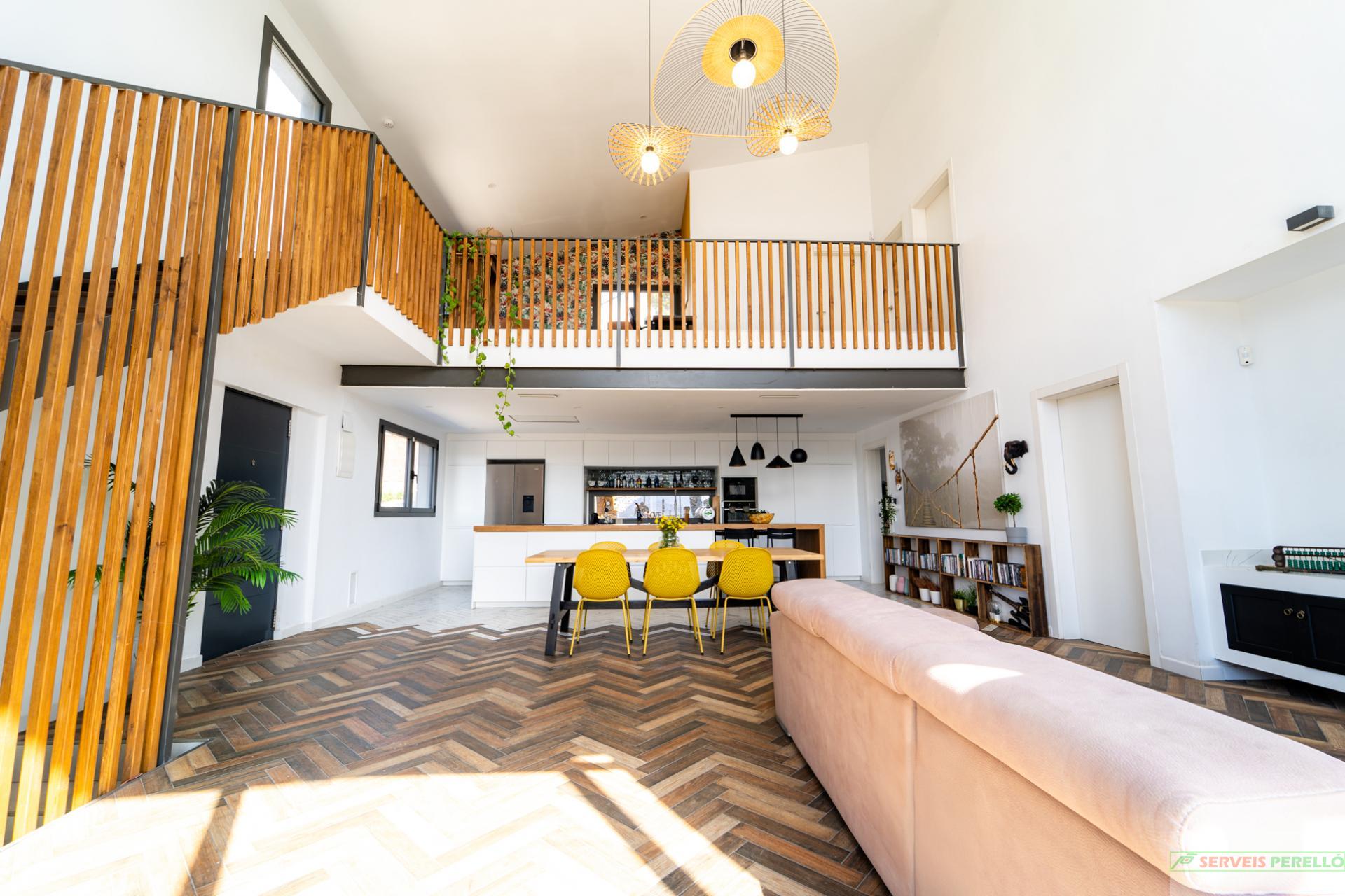 For sale of chalet in Torrelles de Llobregat