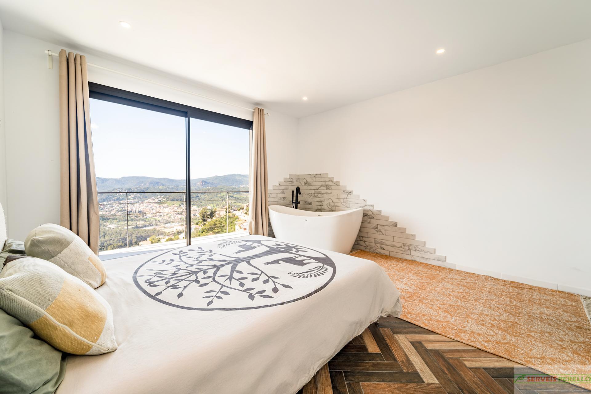 For sale of chalet in Torrelles de Llobregat