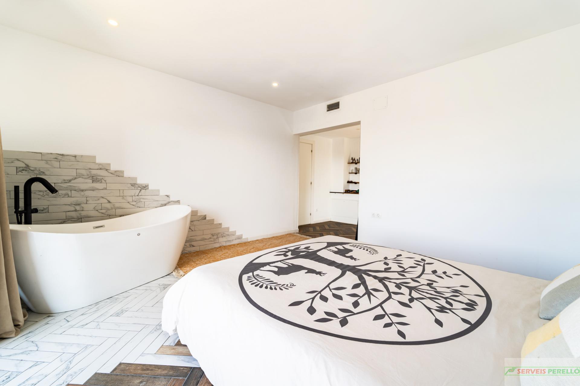 For sale of chalet in Torrelles de Llobregat