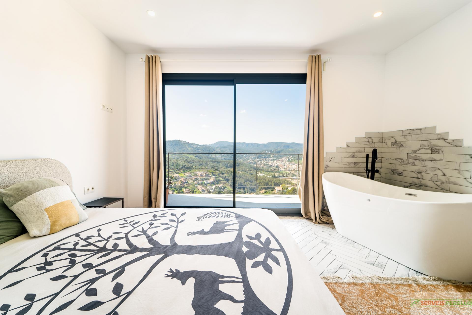 For sale of chalet in Torrelles de Llobregat