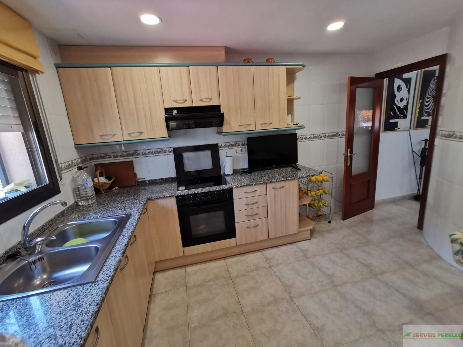 For sale of house in Creixell