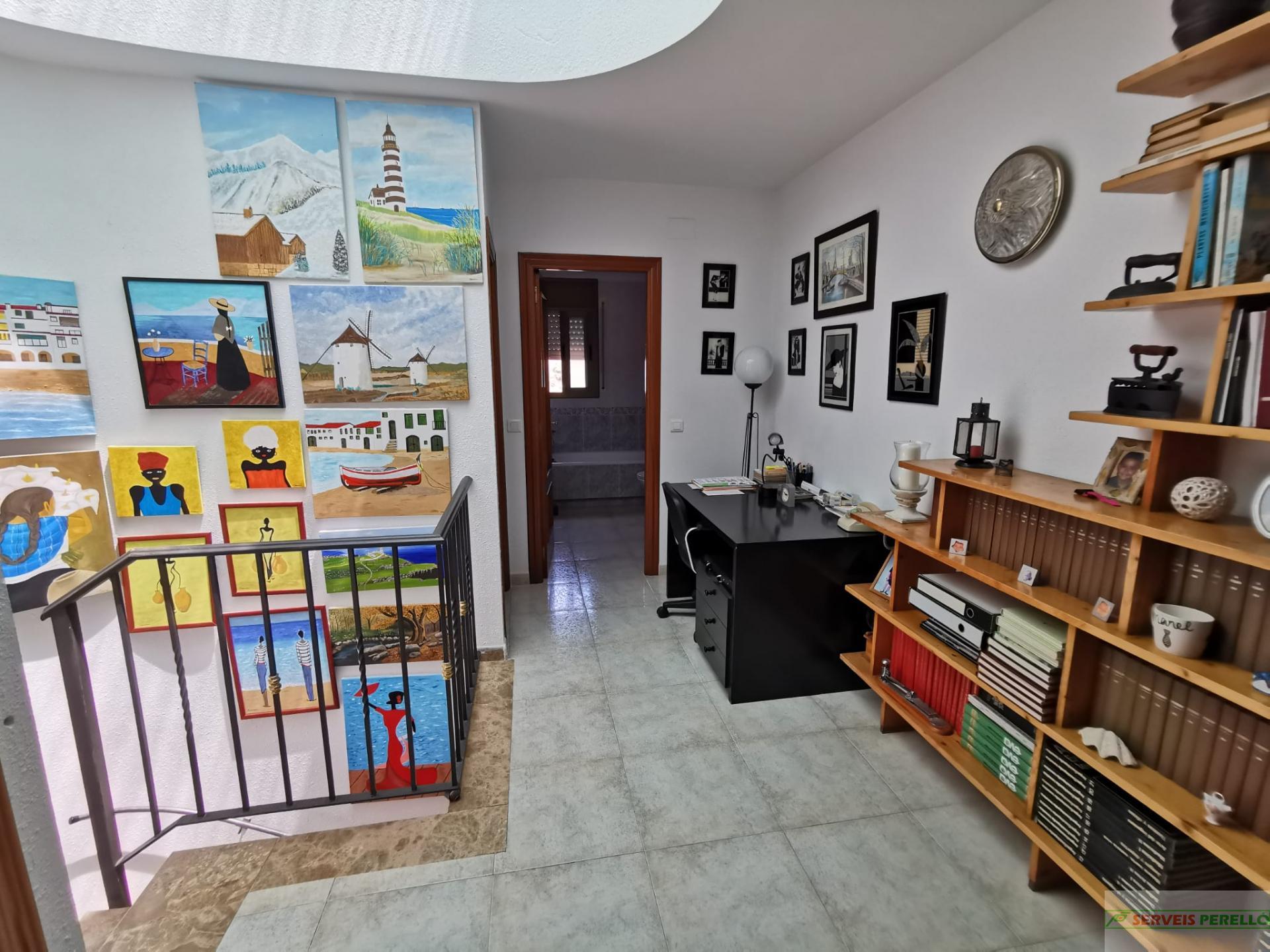 For sale of house in Creixell