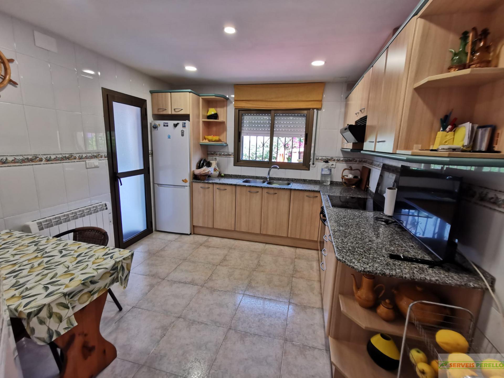 For sale of house in Creixell