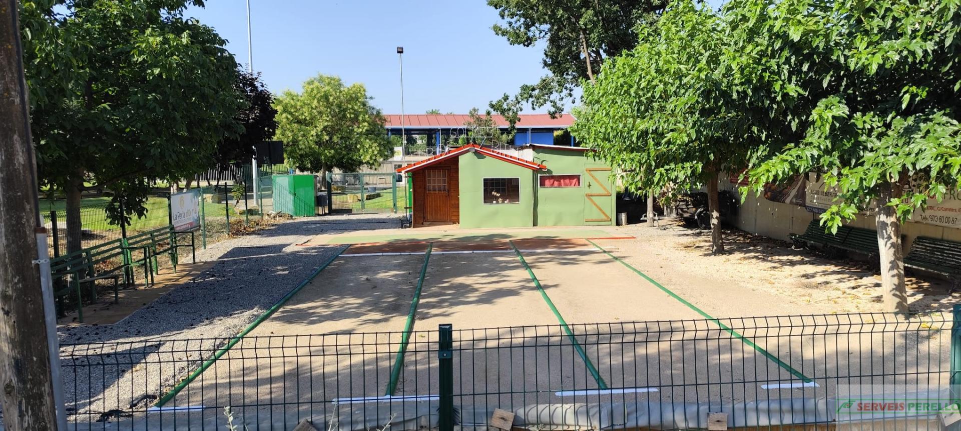 For sale of land in Golmes