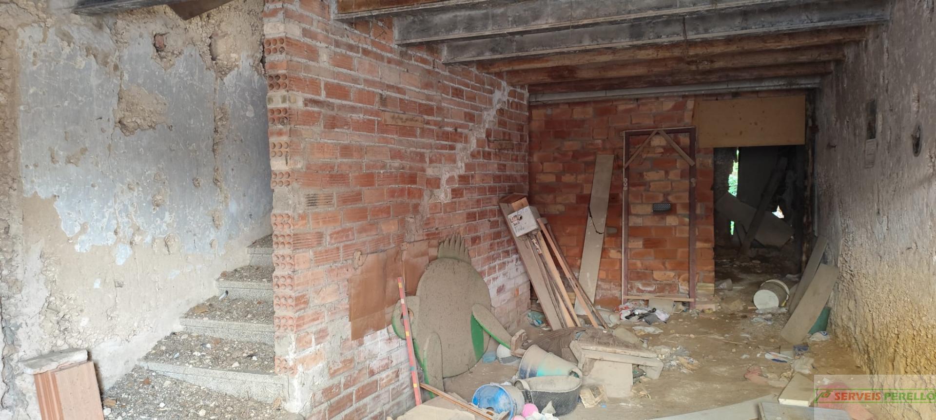 For sale of land in Golmes