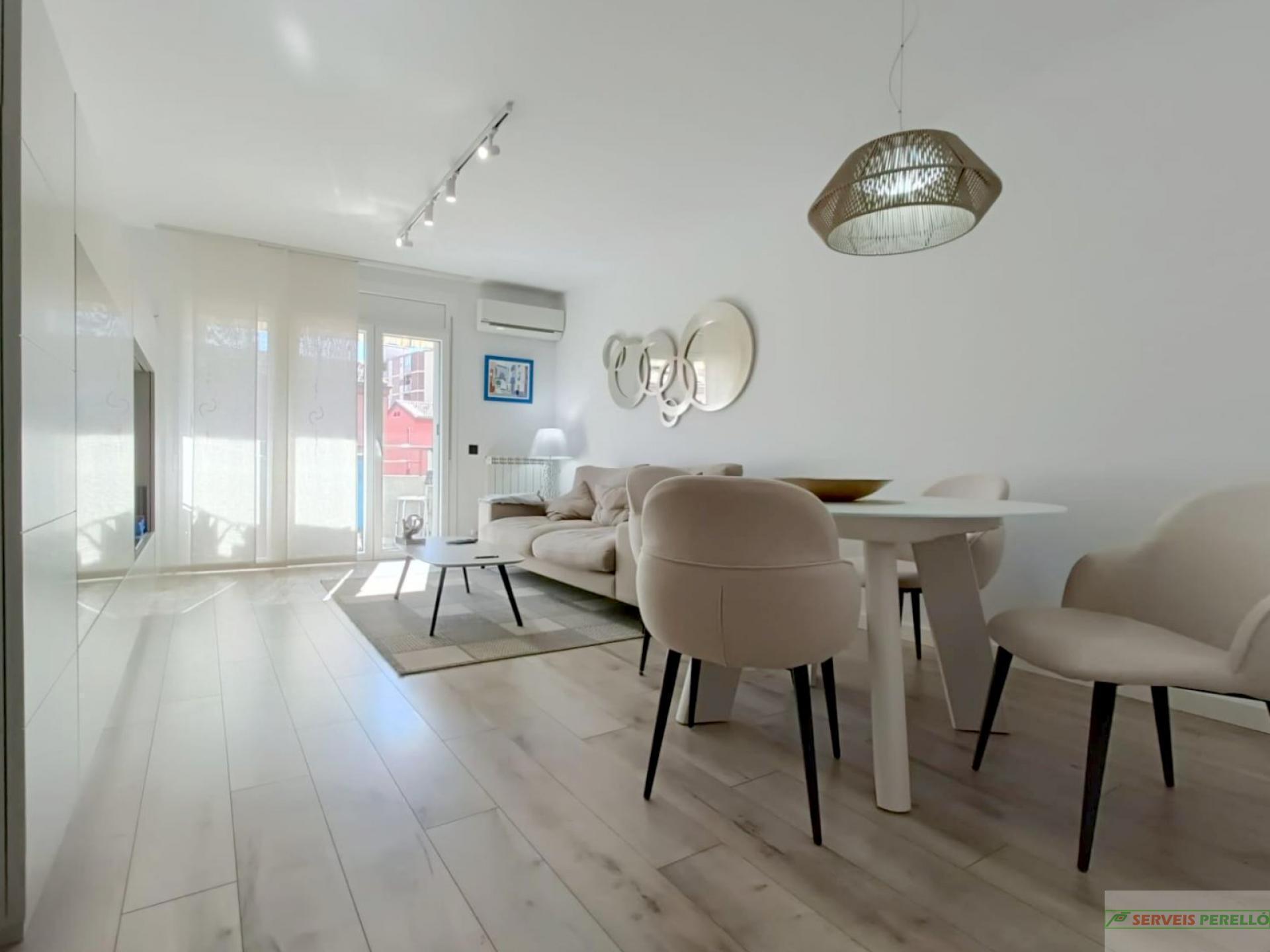 For sale of flat in Lleida