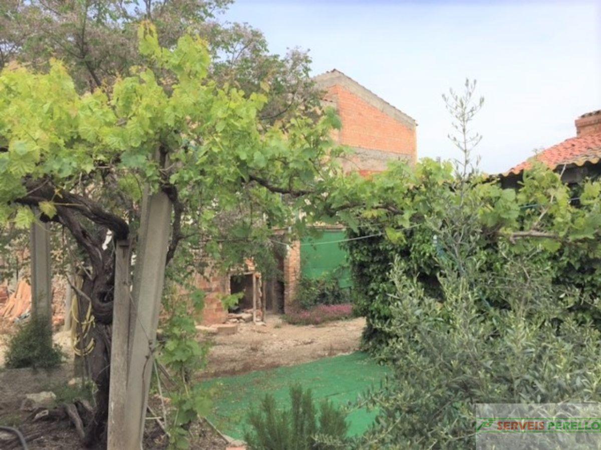 For sale of house in Vila-Sana