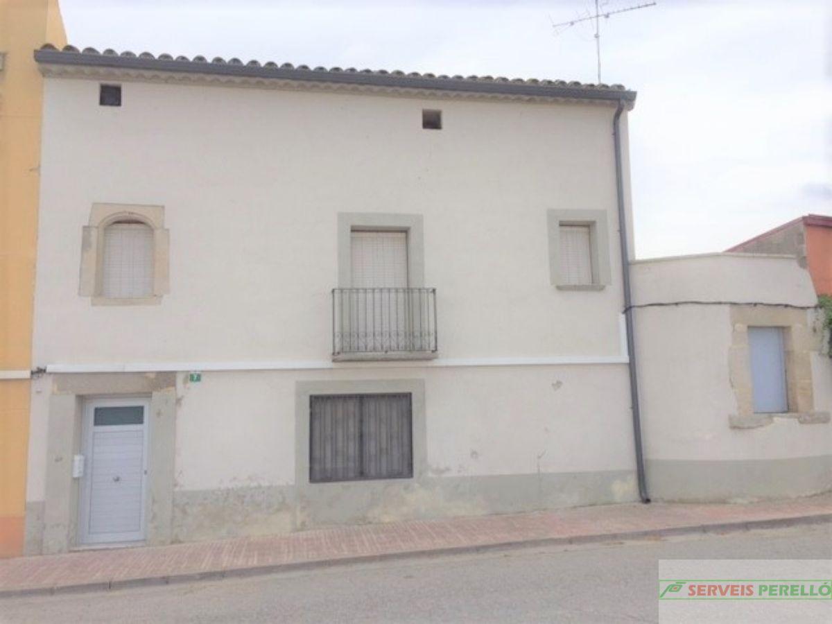 For sale of house in Vila-Sana