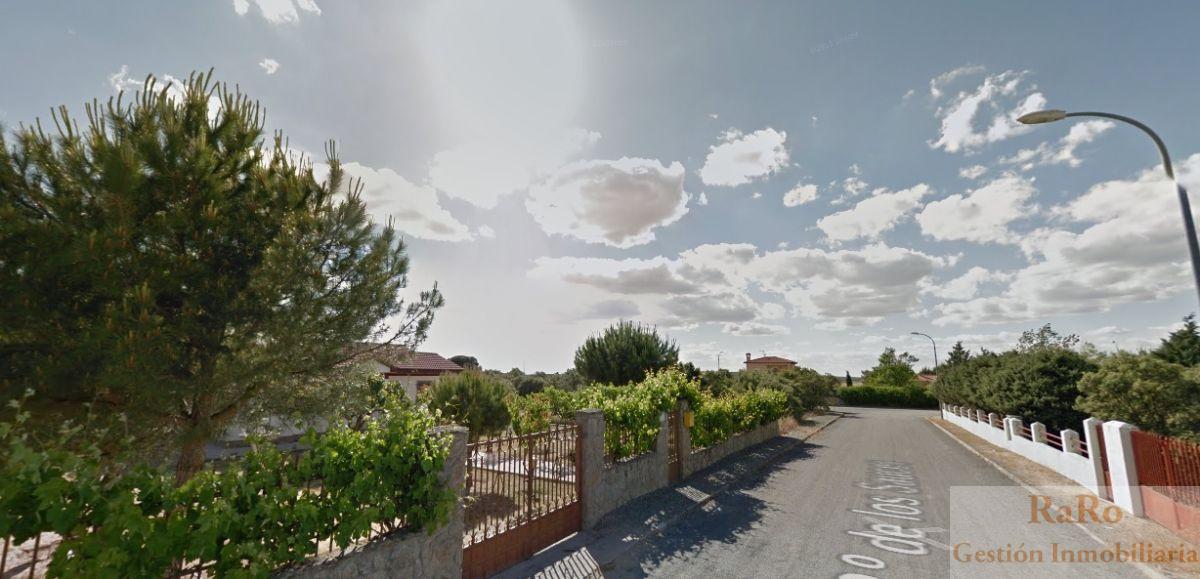 For sale of chalet in Adanero