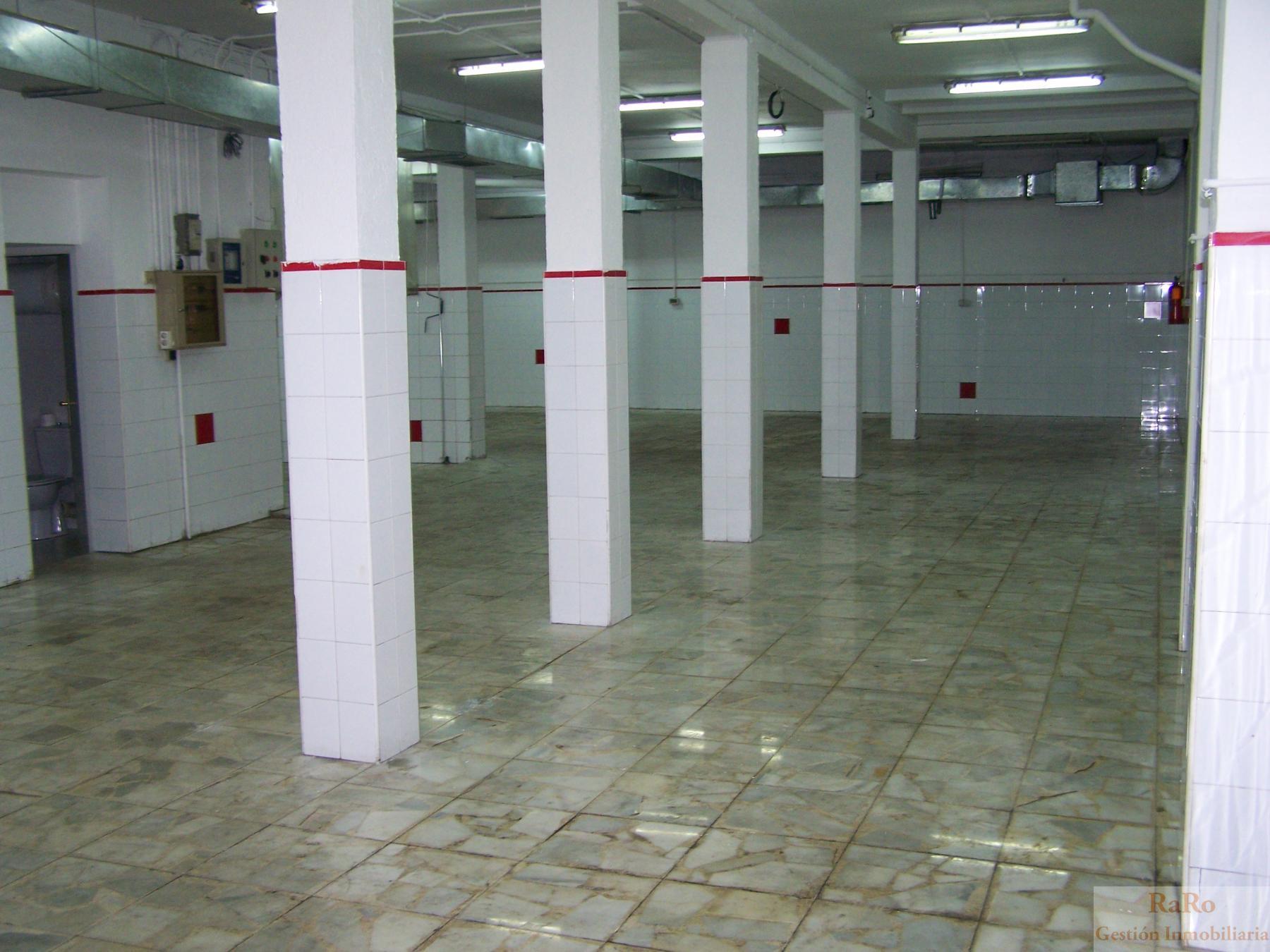 For sale of industrial plant/warehouse in Madrid
