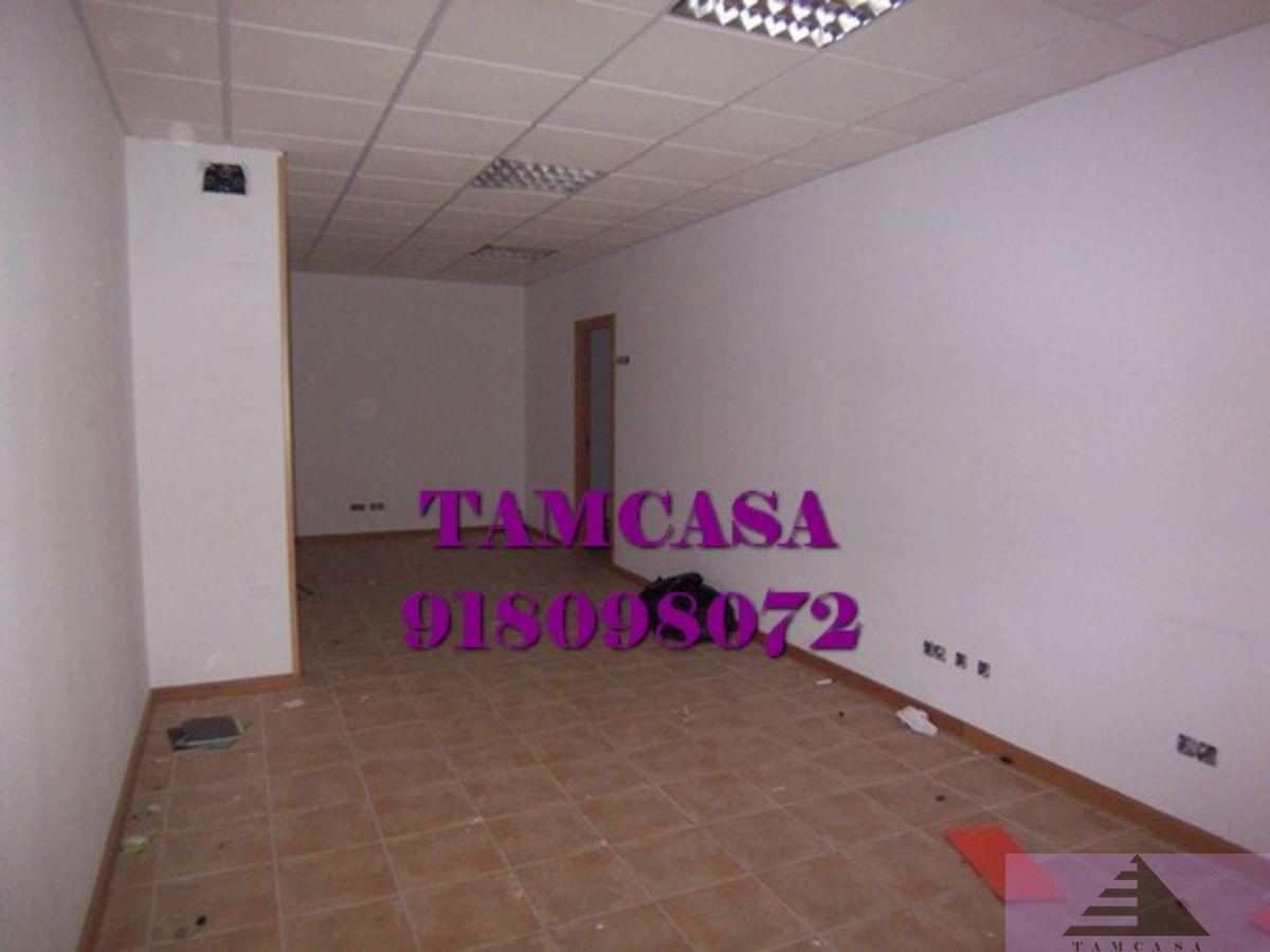 For sale of commercial in Seseña