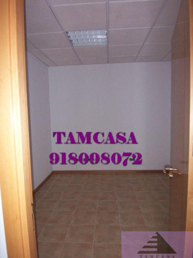 For sale of commercial in Seseña