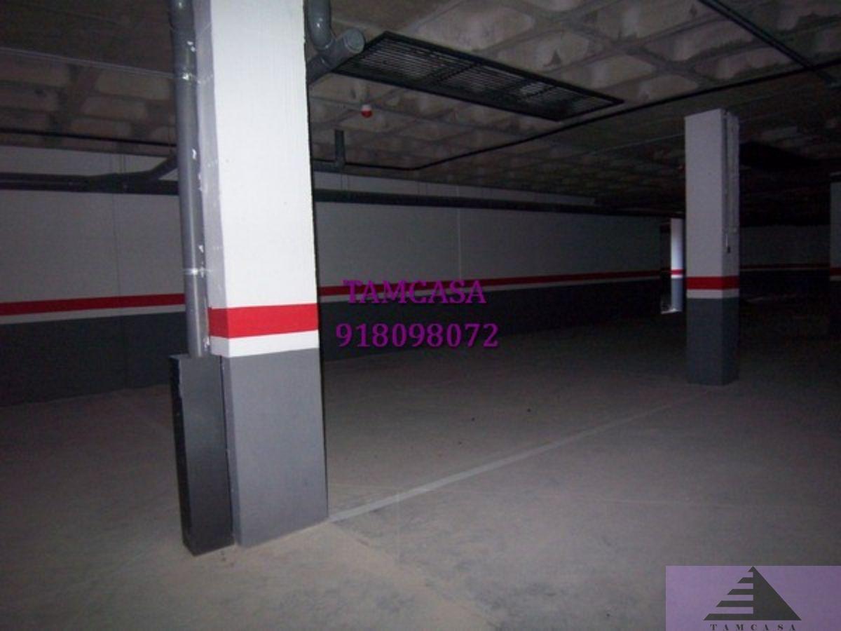 For rent of garage in Seseña