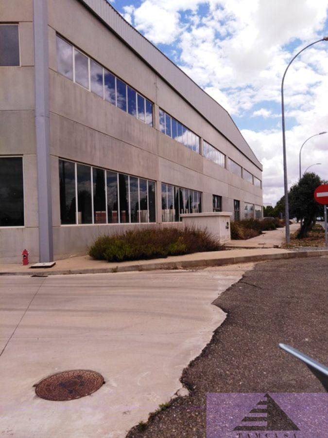 For sale of industrial plant/warehouse in Noblejas