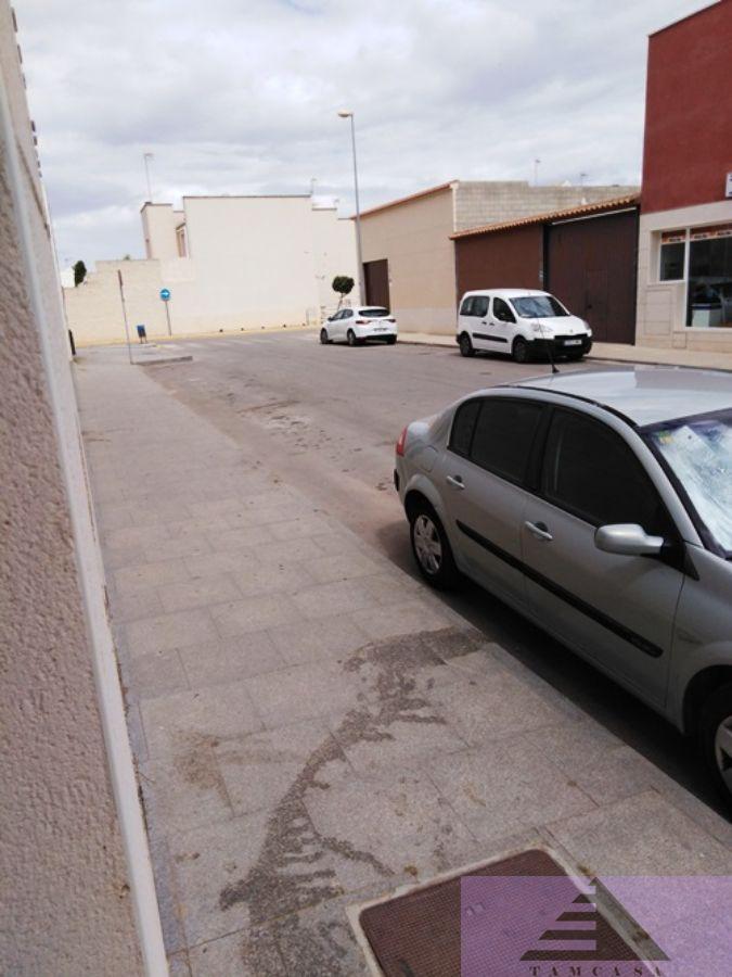 Venta de local comercial en Noblejas