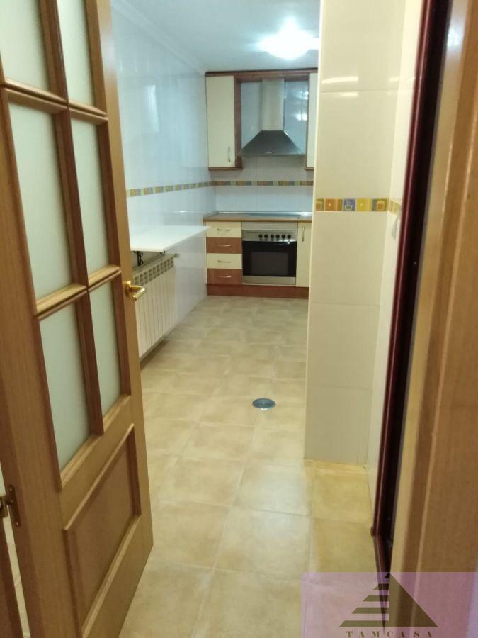 For rent of flat in Seseña