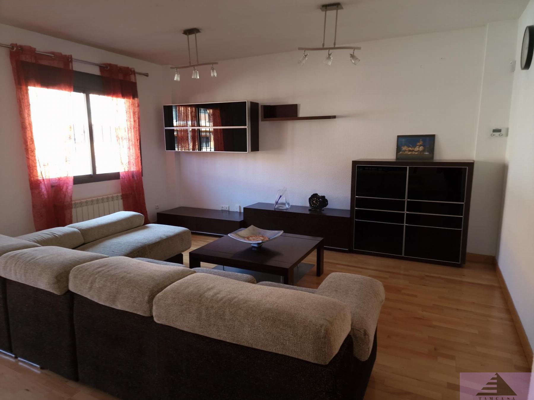 For rent of chalet in Seseña