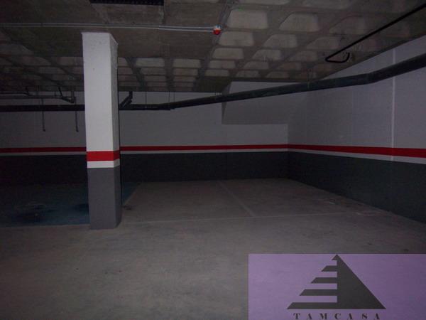 For rent of garage in Seseña