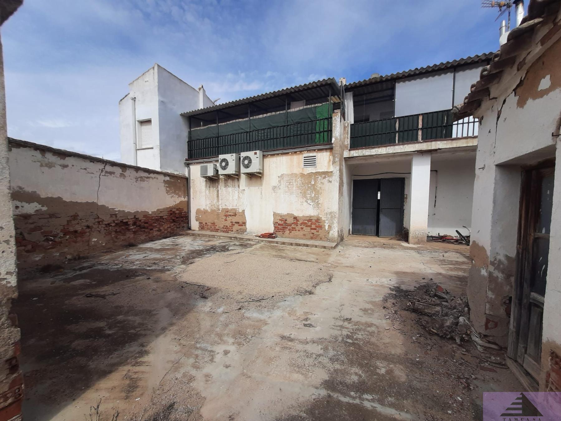 Venta de local comercial en El Romeral