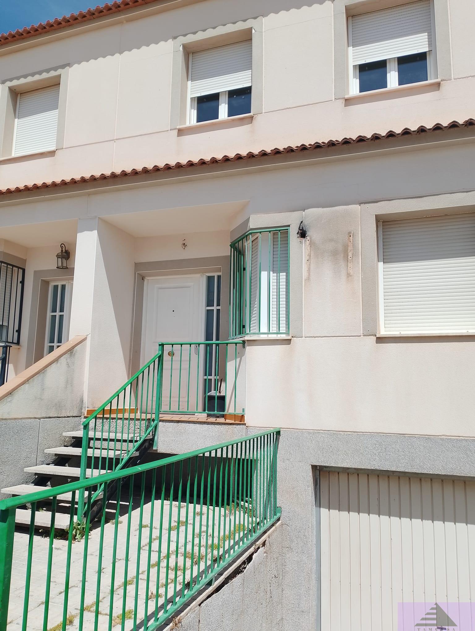 For sale of chalet in Tembleque
