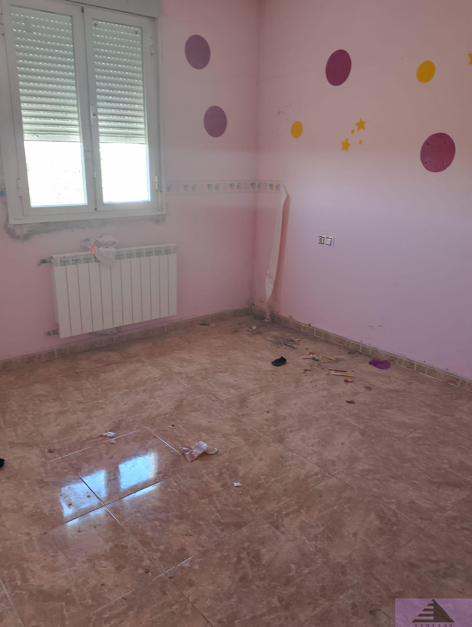 For sale of chalet in Tembleque