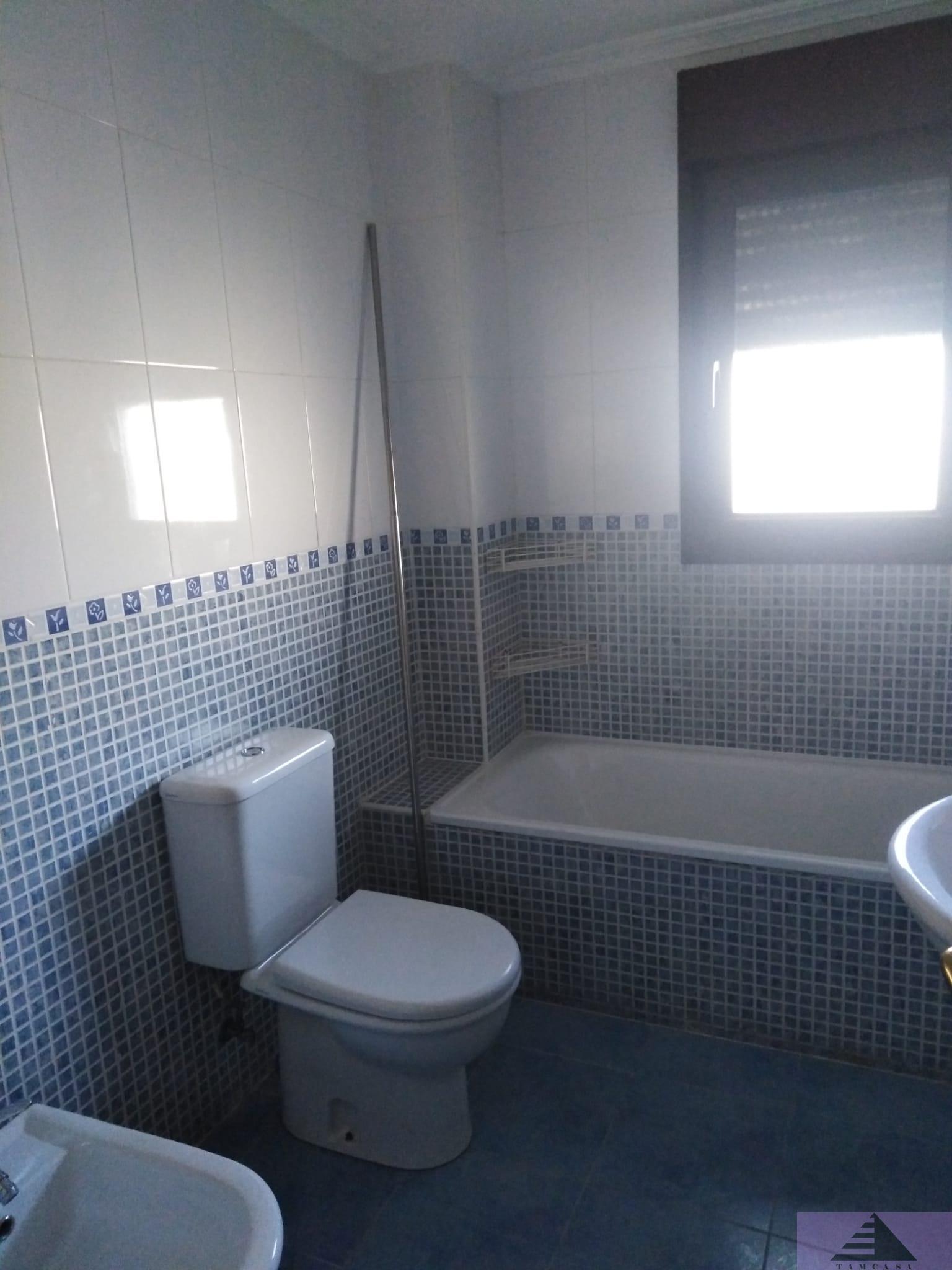 For sale of flat in Seseña