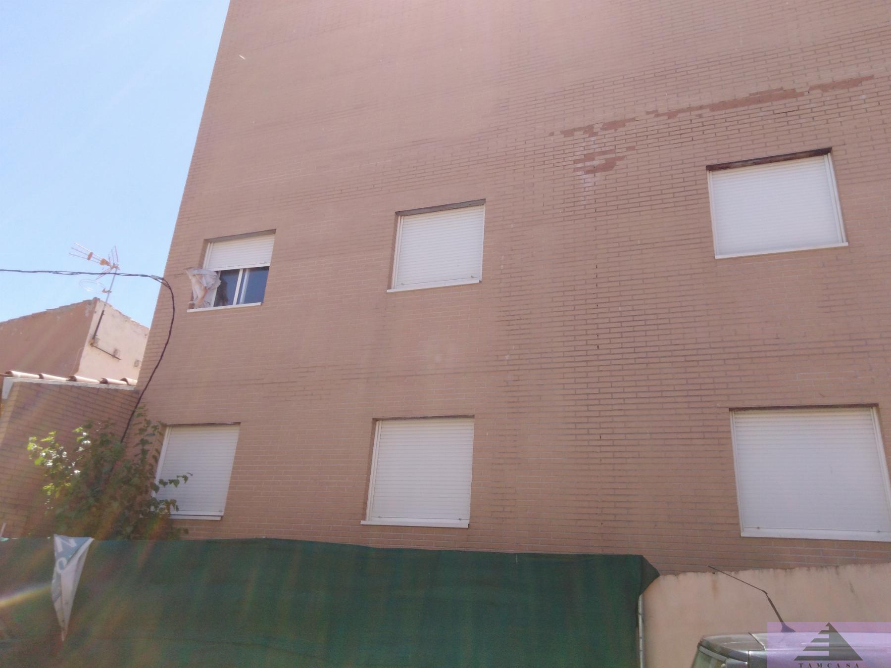 For sale of building in Cabañas de Yepes