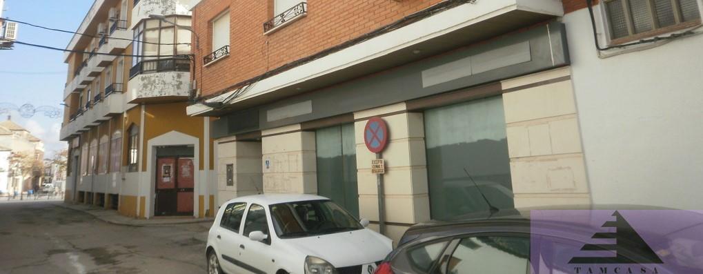 Venta de local comercial en Dosbarrios