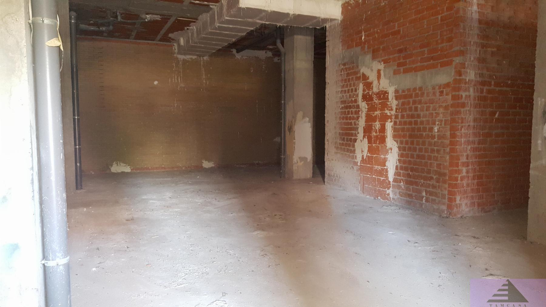 For sale of commercial in Seseña