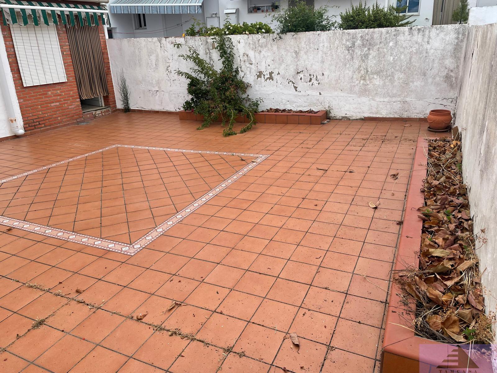 For sale of chalet in Campofrío