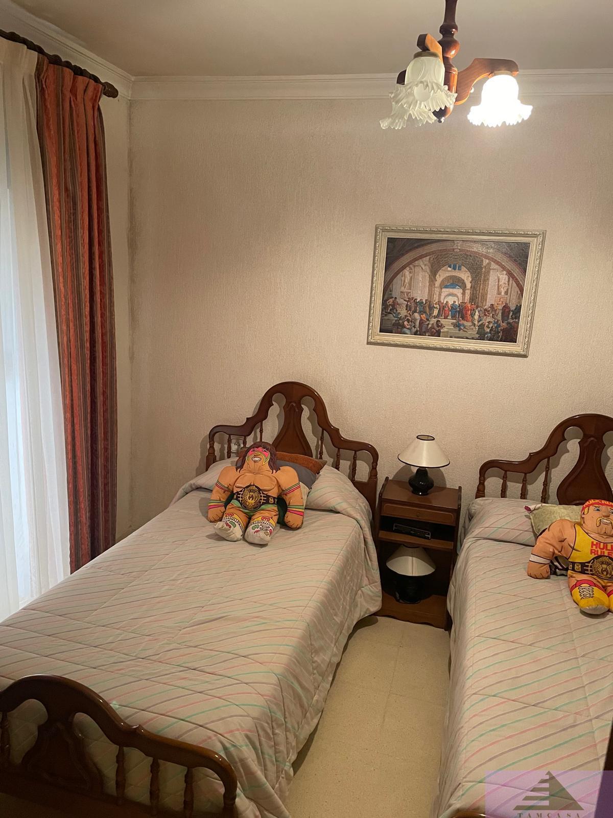 For sale of chalet in Campofrío